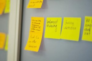 自媒體行業自媒體行業的發展現狀與前景論文