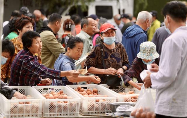 小成本適合女孩子開的店鄉(xiāng)鎮(zhèn)適合女人小成本開店插圖