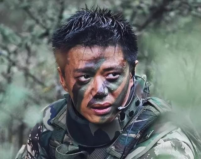 中校軍銜是什么級(jí)別中校軍銜是什么級(jí)別地方干部插圖2